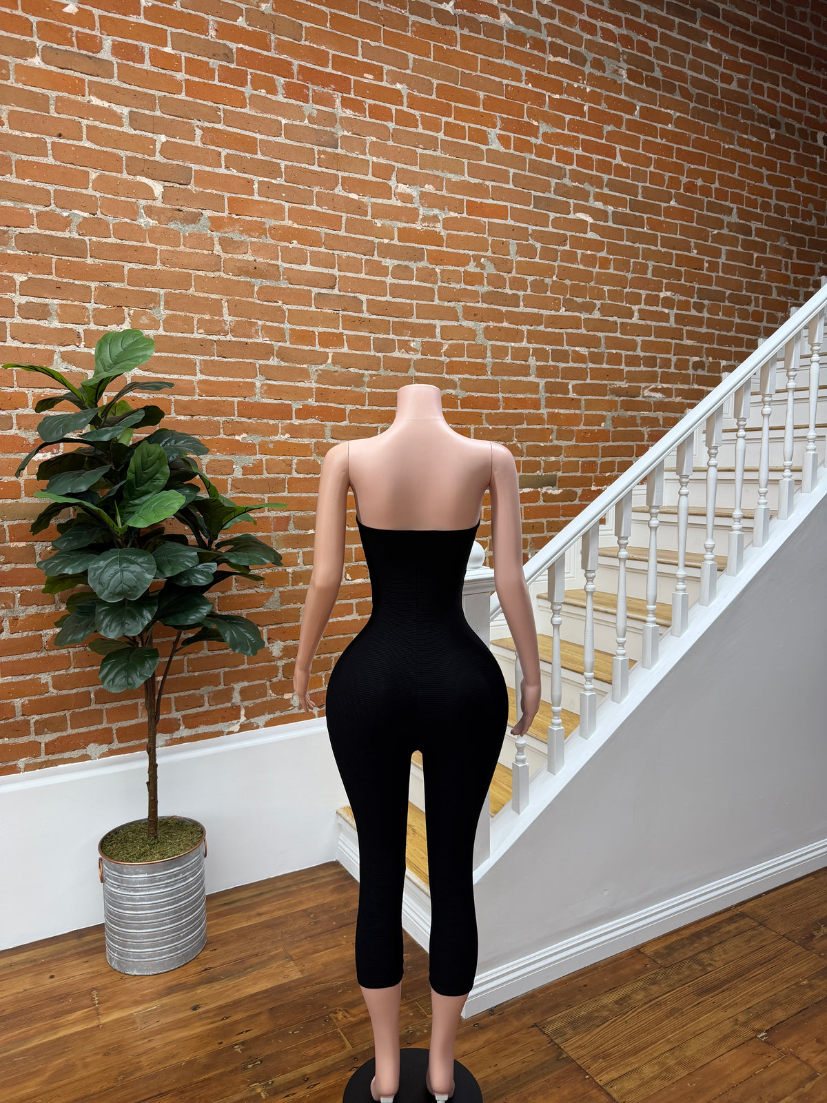 Unchained Capri Jumpsuit(Black)